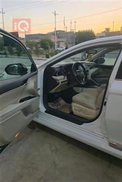 تۆیۆتا کامری